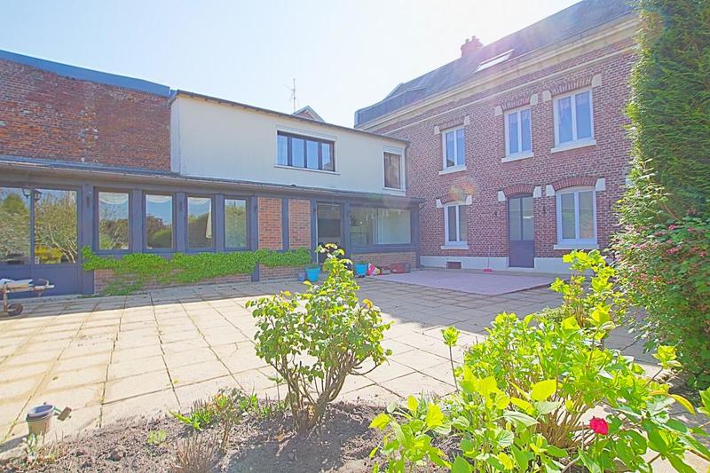 Maison bourgeoise - 278 m² - 7 pièces