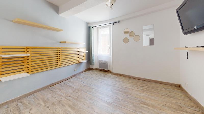 Maison de village - 81 m² - 6 pièces