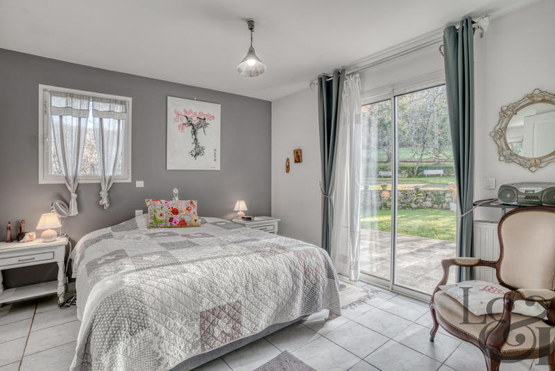 Maison - 196 m² - 6 pièces