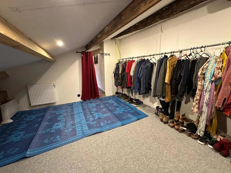 Maison en pierre - 239 m² - 8 pièces