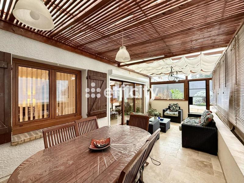 Maison - 138 m² - 6 pièces