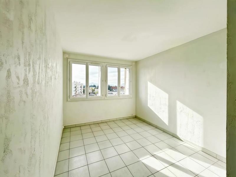 Appartement - 88 m² - 5 pièces