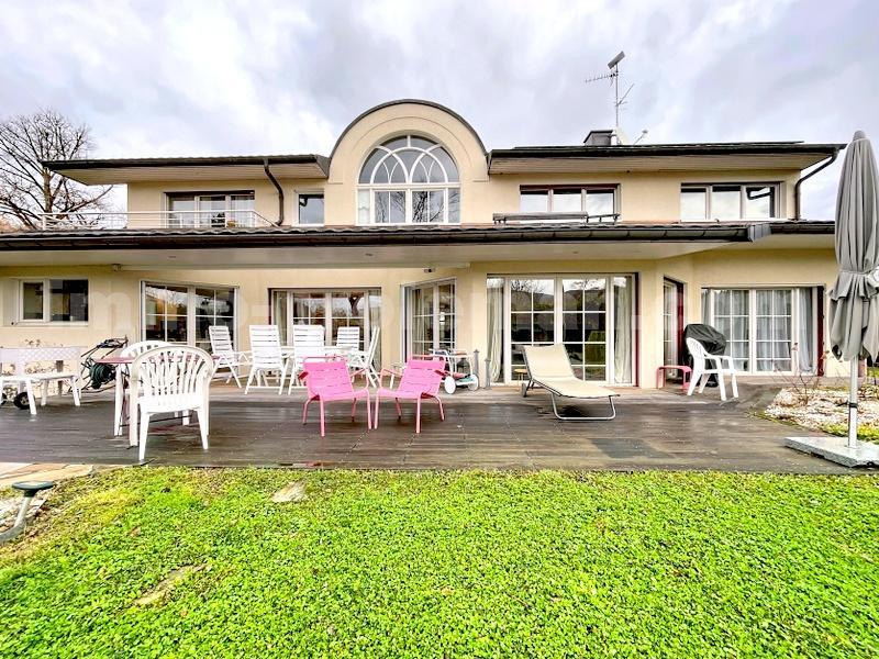 Maison - 297 m² - 7 pièces