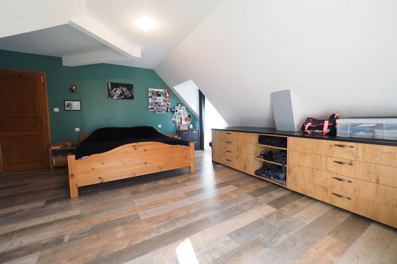 Propriété - 350 m² - 11 pièces