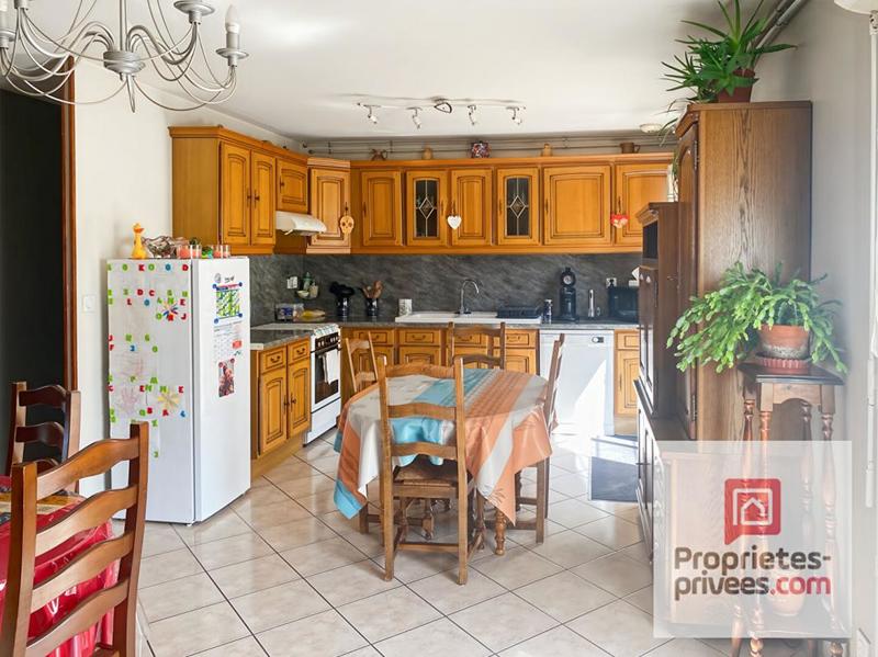 Maison - 140 m² - 1 pièce