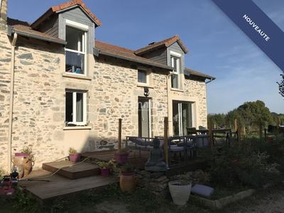 Ferme - 215 m² - 12 pièces