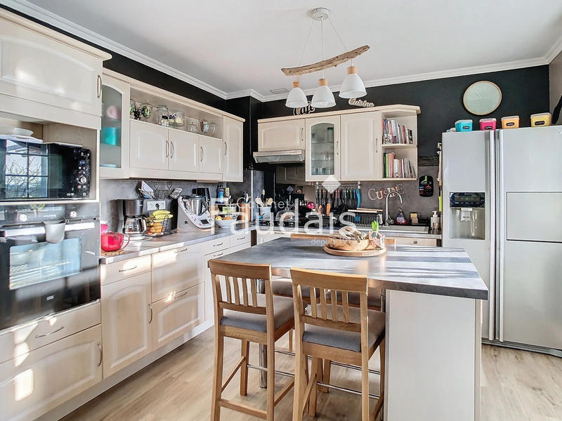 Maison - 107 m² - 6 pièces