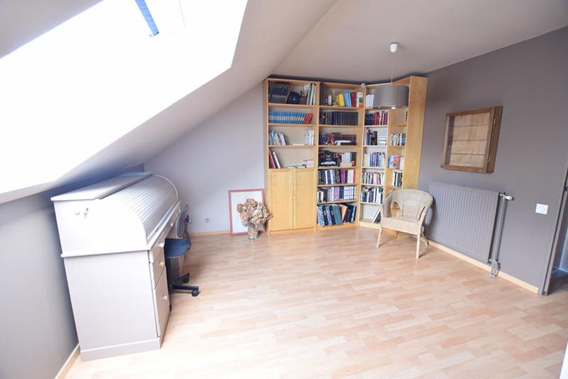 Pavillon - 140 m² - 6 pièces