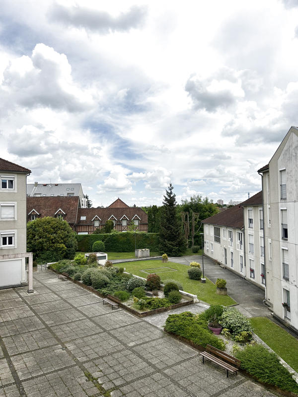 Appartement - 80 m² - 4 pièces