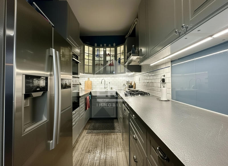 Hôtel particulier - 230 m² - 6 pièces