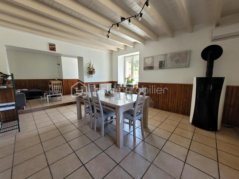 Propriété - 141 m² - 5 pièces