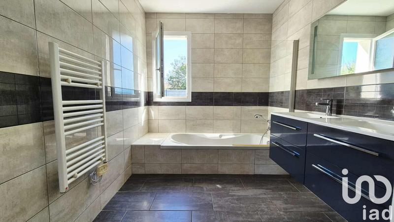 Maison - 96 m² - 4 pièces