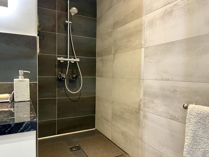 Appartement - 160 m² - 5 pièces