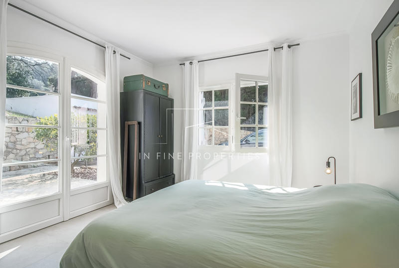 Maison - 180 m² - 6 pièces