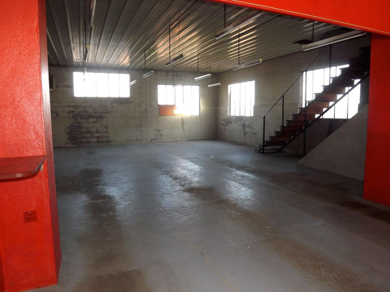 Local commercial - 820 m²