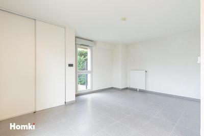 Studio - 28 m² - 1 pièce