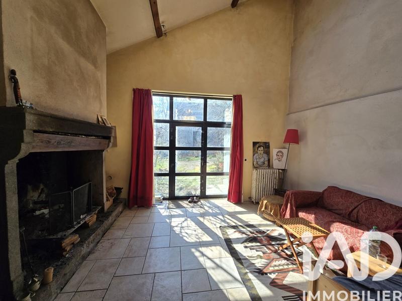 Maison - 220 m² - 11 pièces