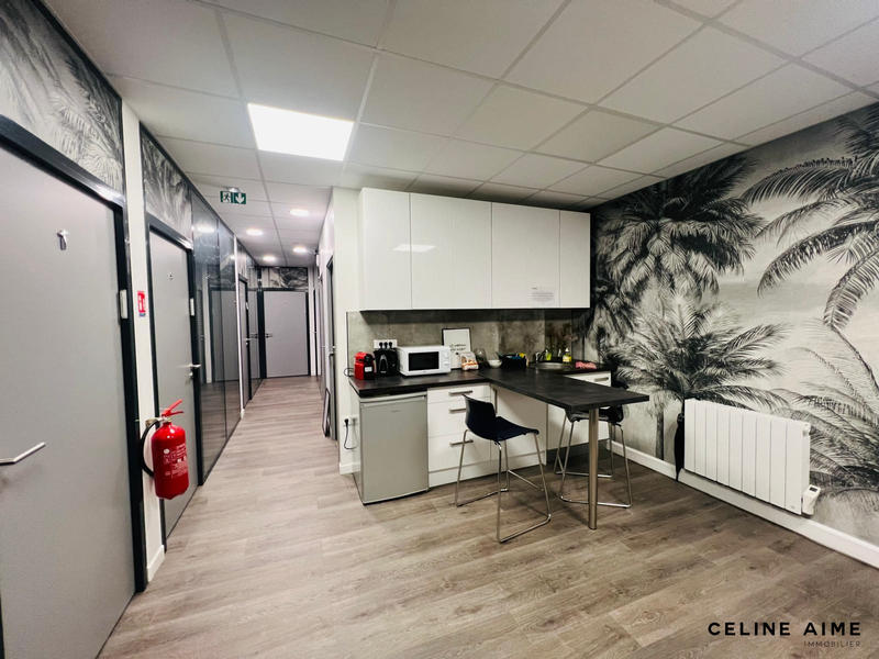 Bureau - 13 m² - 1 pièce