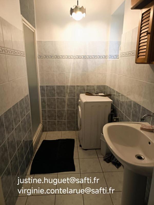 Maison - 255 m² - 3 pièces