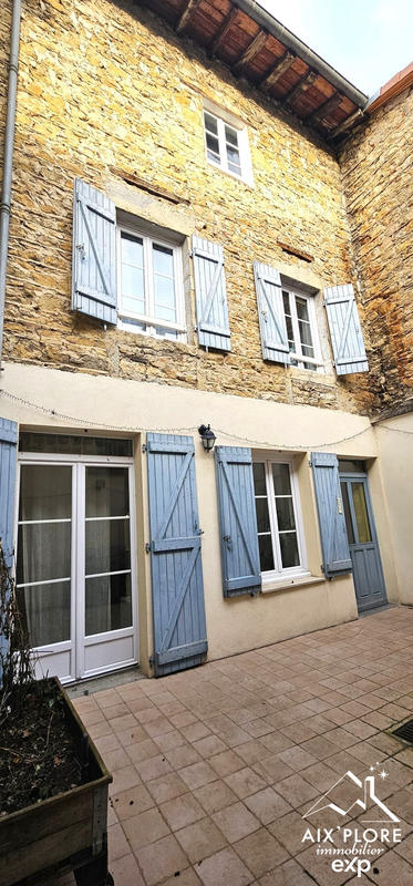 Maison - 209 m² - 6 pièces
