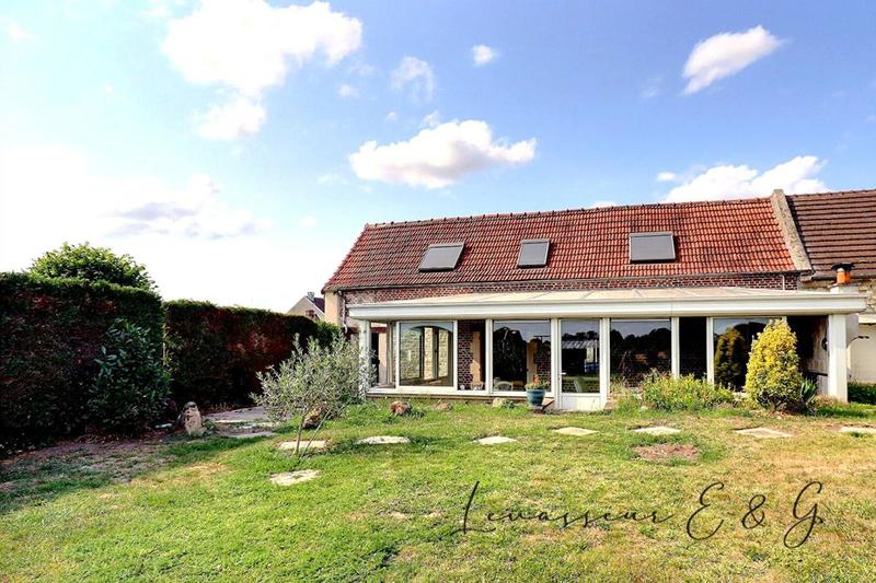 Maison - 137 m² - 6 pièces
