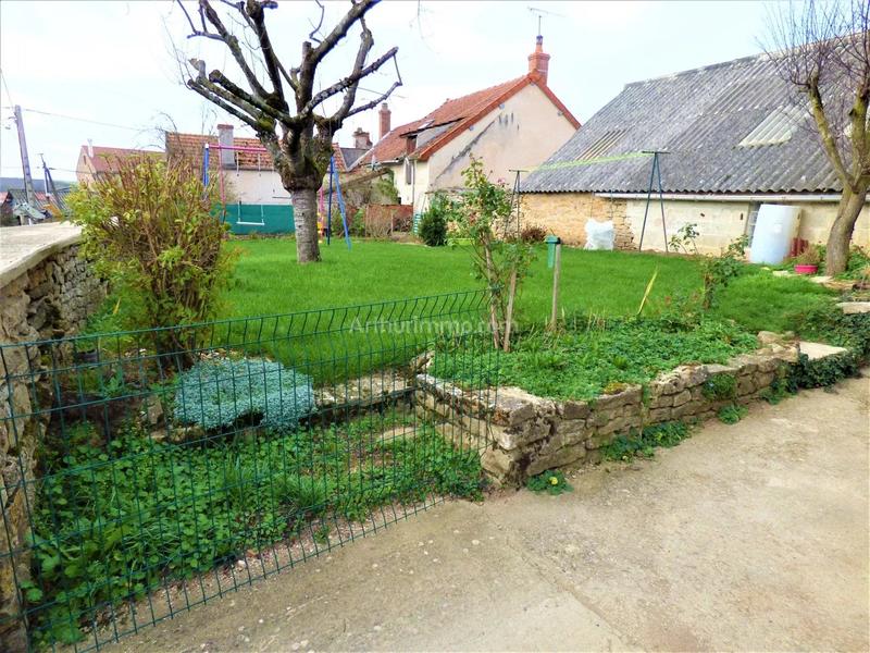 Maison - 105 m² - 8 pièces