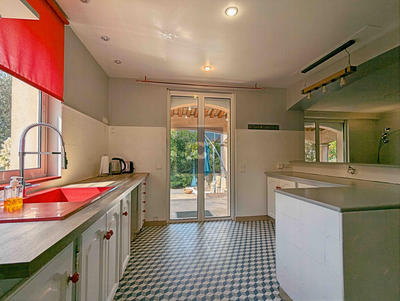 Villa - 356 m² - 11 pièces