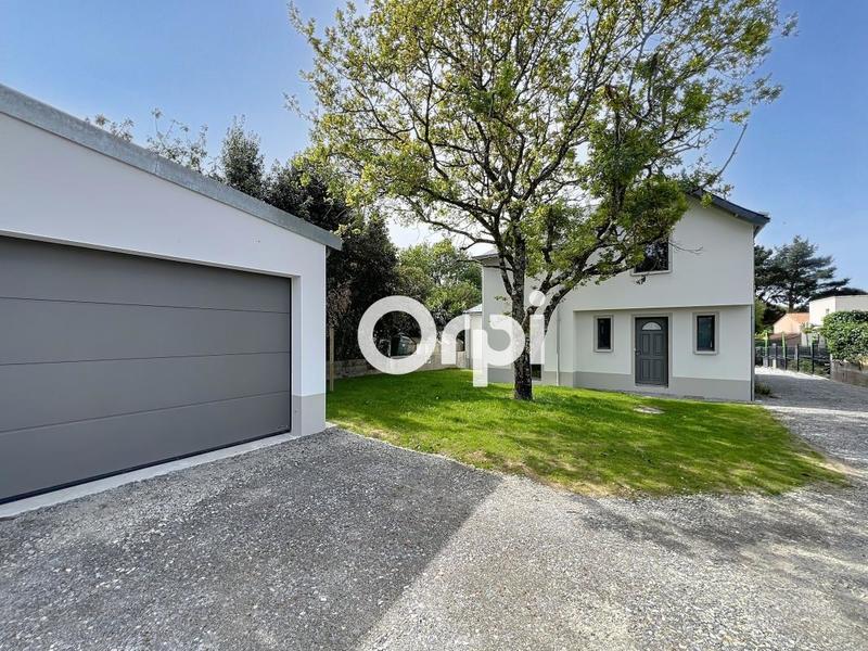 Maison - 136 m² - 5 pièces