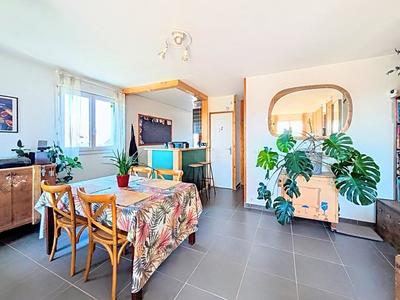 Appartement - 92 m² - 3 pièces