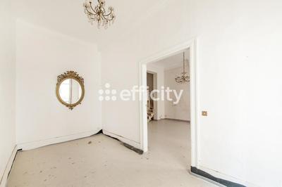 Appartement - 125 m² - 6 pièces