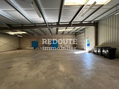 Entrepôt - 375 m² - 5 pièces