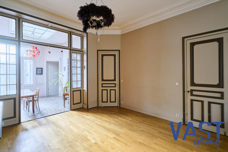 Maison - 183 m² - 6 pièces
