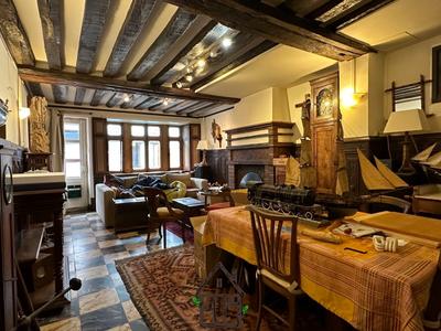 Triplex - 166 m² - 6 pièces