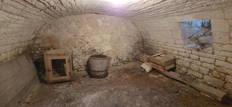 Maison - 182 m² - 9 pièces