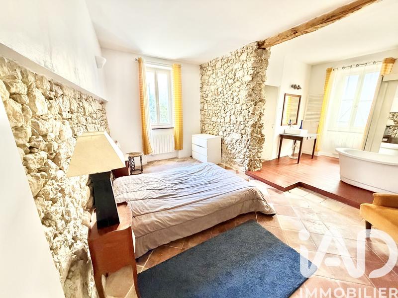 Maison - 170 m² - 6 pièces