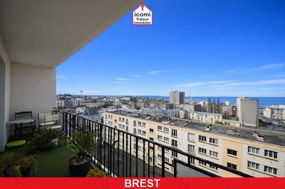 Appartement - 100 m² - 5 pièces