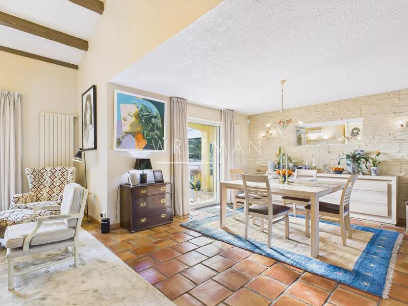 Maison - 161 m² - 6 pièces