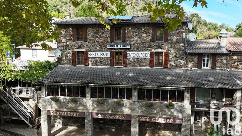 Maison - 208 m² - 7 pièces