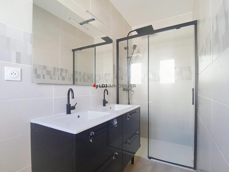 Maison - 101 m² - 5 pièces