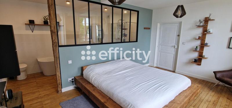 Maison - 267 m² - 7 pièces