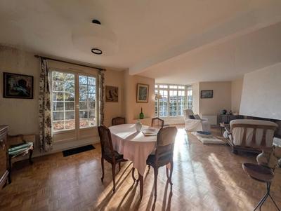 Maison - 128 m² - 6 pièces