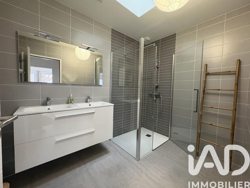 Maison - 136 m² - 4 pièces