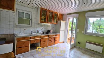 Maison - 179 m² - 8 pièces