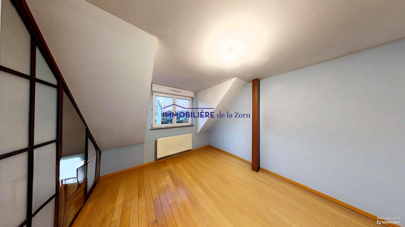 Maison - 196 m² - 8 pièces