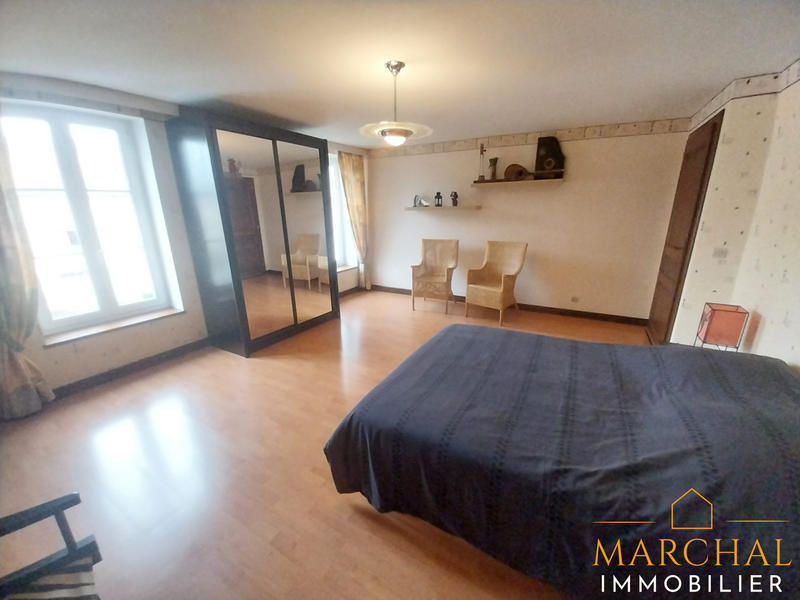 Maison - 207 m² - 7 pièces