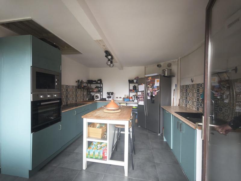 Maison - 232 m² - 7 pièces