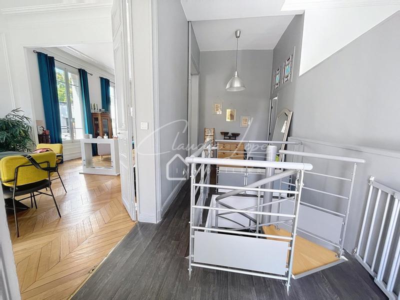 Appartement - 132 m² - 5 pièces