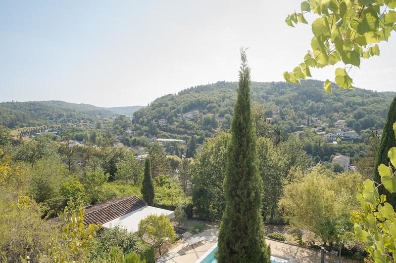 Maison - 152 m² - 8 pièces