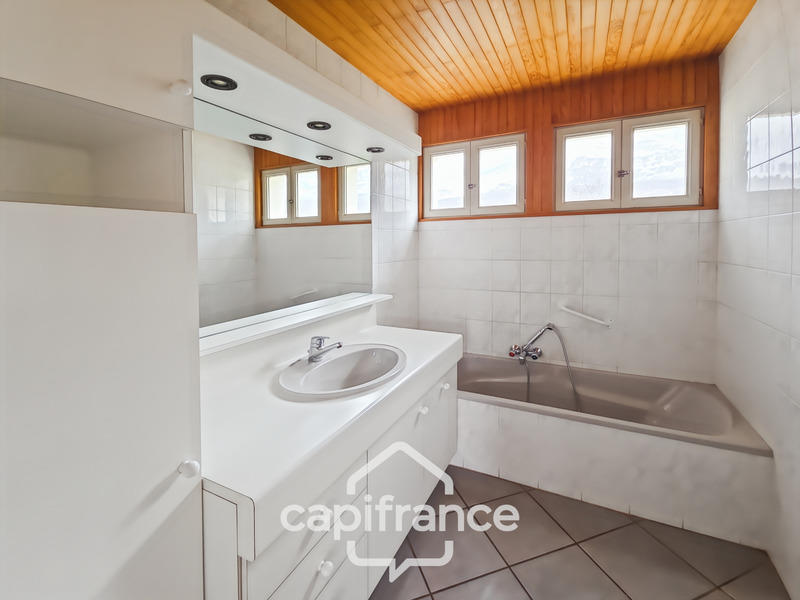 Maison - 142 m² - 6 pièces