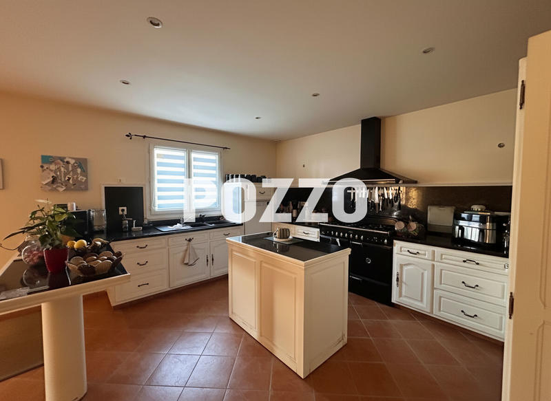 Maison - 157 m² - 5 pièces